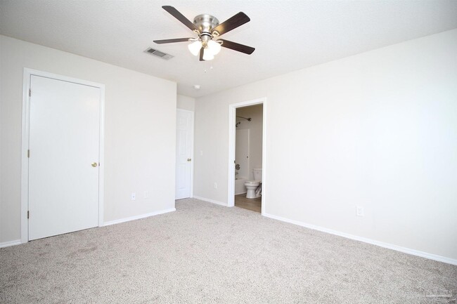 Building Photo - 509 Wood Crest Way