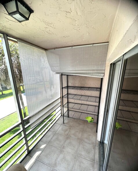 Building Photo - 7610 Stirling Rd