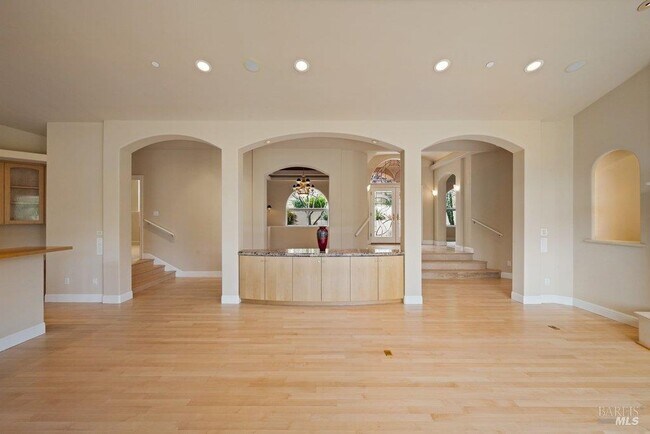Building Photo - 10 Warrens Way