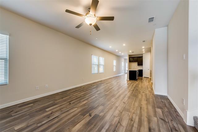 Building Photo - 102 Monarch Wy