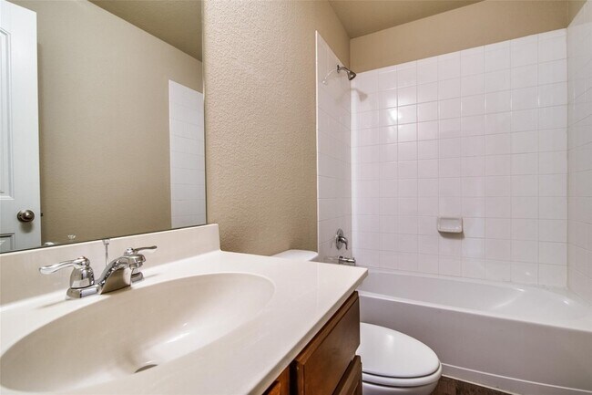Building Photo - 1512 Wild Rye Cir