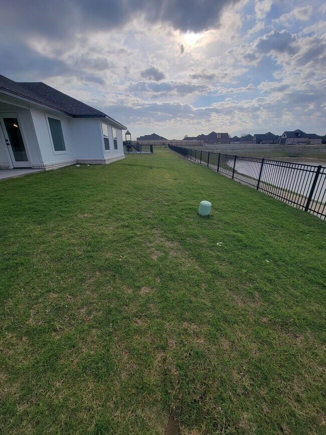 Building Photo - Stunning New Construction Simmons Home - 5 Bed 3 Bath - Pond View!