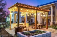 Building Photo - Woodcreek