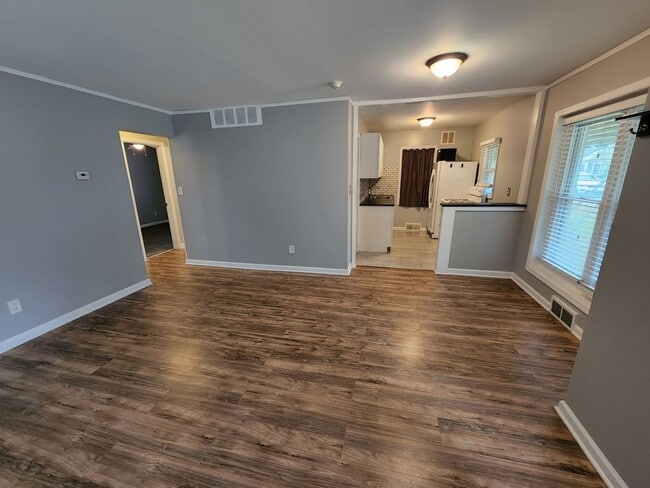 Building Photo - 2 bed 1 bath North Ferndale ranch