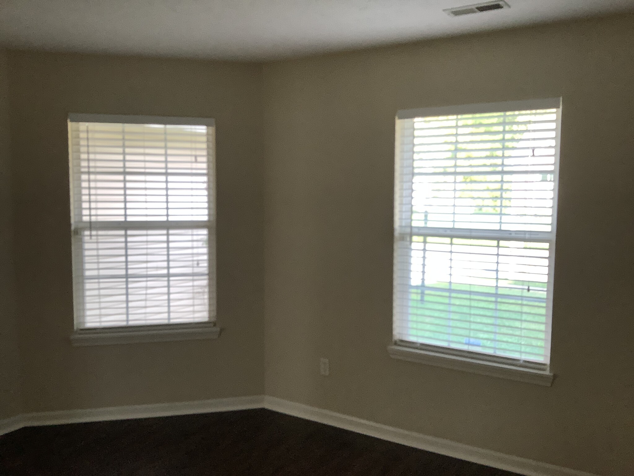 Building Photo - 6002 Candlewick Dr