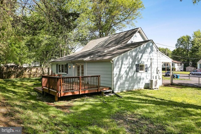 Building Photo - 4903 Shirley St