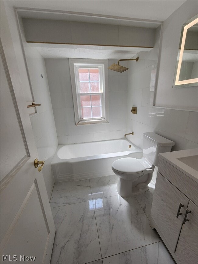 Building Photo - 3532 Normandy Rd