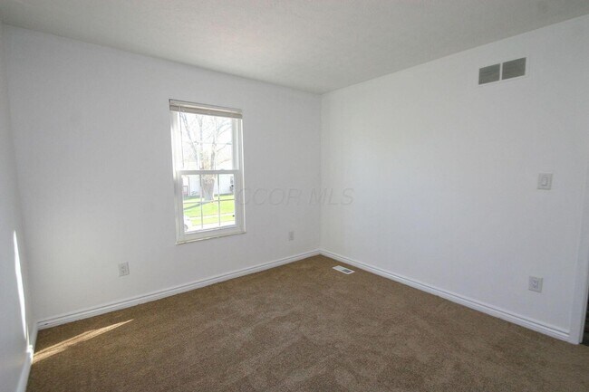 Building Photo - 1080 Arapaho Ave