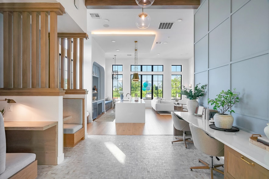 Building Photo - 7733 Burleson Rd