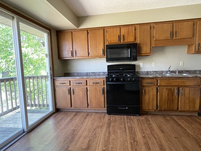 Building Photo - 2018 Timberridge Dr