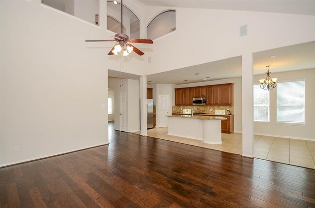 Building Photo - 2826 Firecrest Dr
