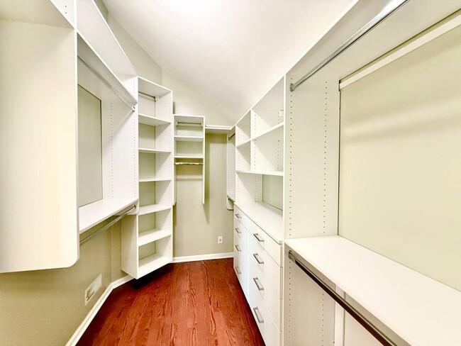 Building Photo - 2825 Tory Ct