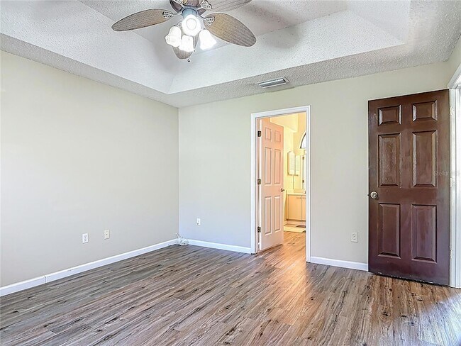 Building Photo - 4039 N Waterbridge Cir