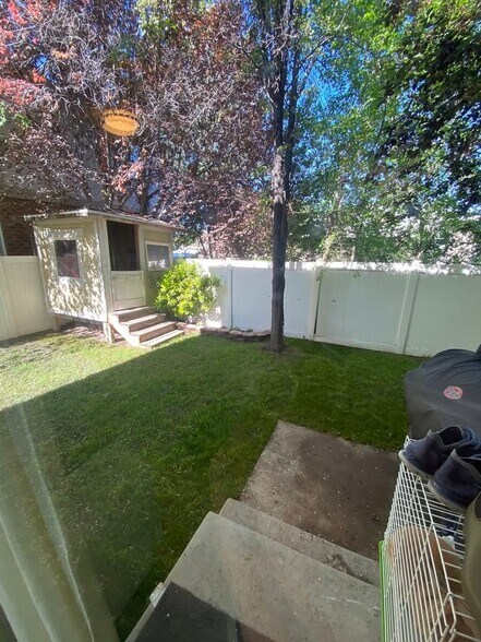 Building Photo - 865 N 500 W