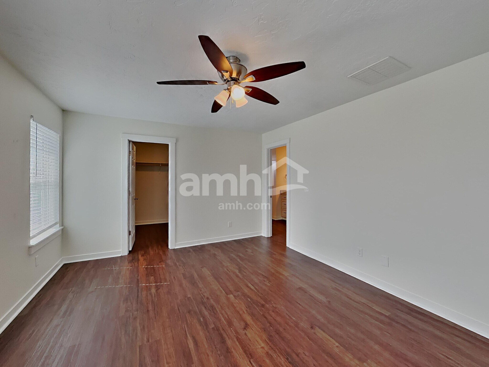 Building Photo - 10647 Avalon St