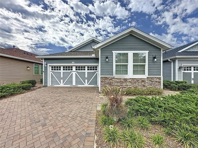 Building Photo - 345 Alcove Dr