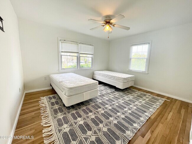 Building Photo - 612 Myrtle Ave