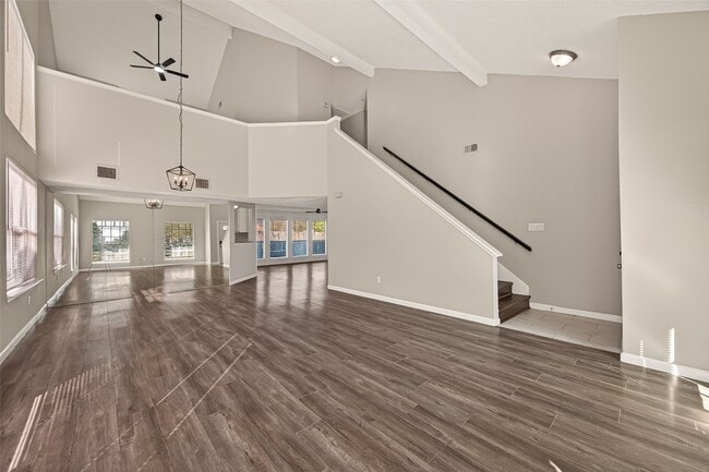 Building Photo - 7622 Poitiers Dr