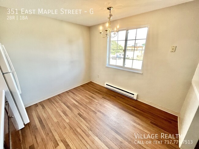 Building Photo - Affordably Priced 2-Bed with eat-in kitche...