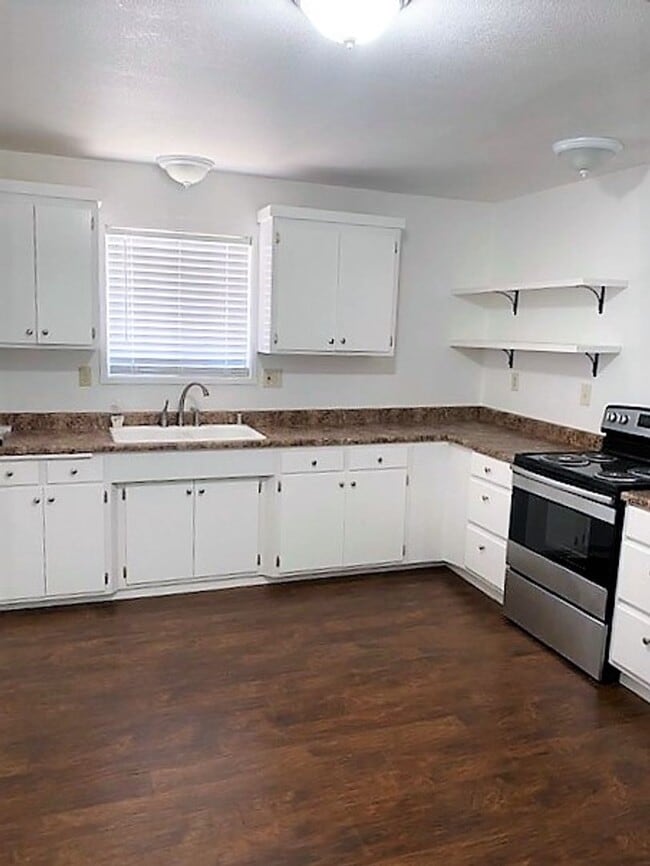 Building Photo - 4th21077 (OTF)