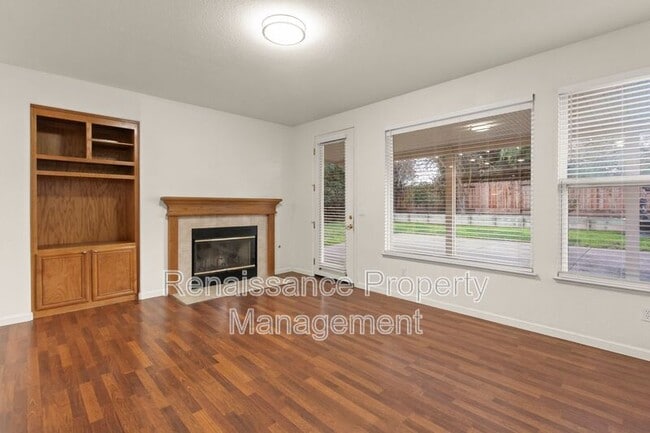 Building Photo - 492 Quail Run Cir