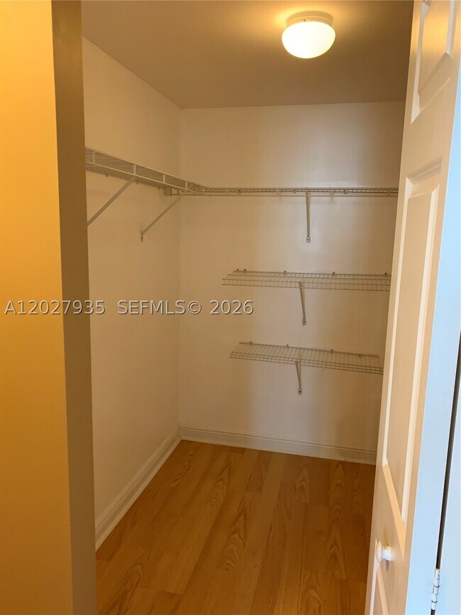 Building Photo - 1745 E Hallandale Beach Blvd