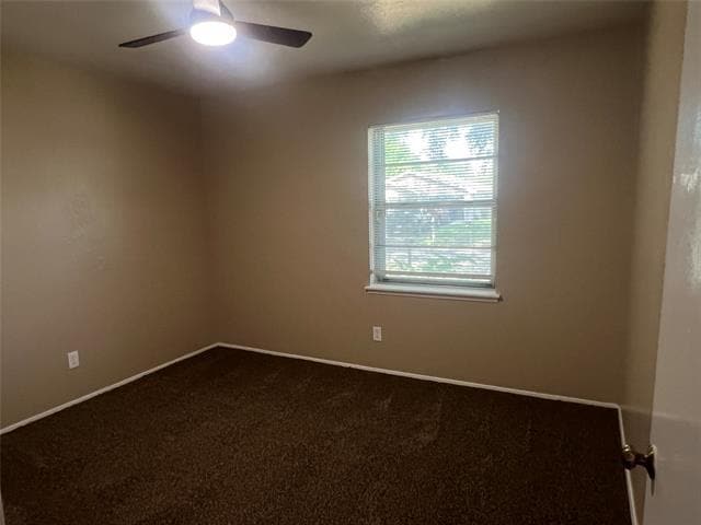 Building Photo - 2914 Ravine Cir