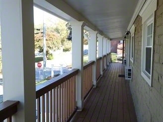 Front Porch - Lemon Street Apartments