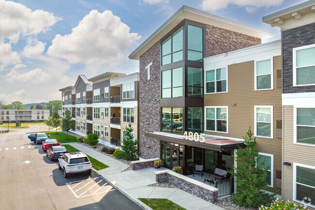 Stunning Exterior in a Great Location! - Tumblerock Luxury Apartments