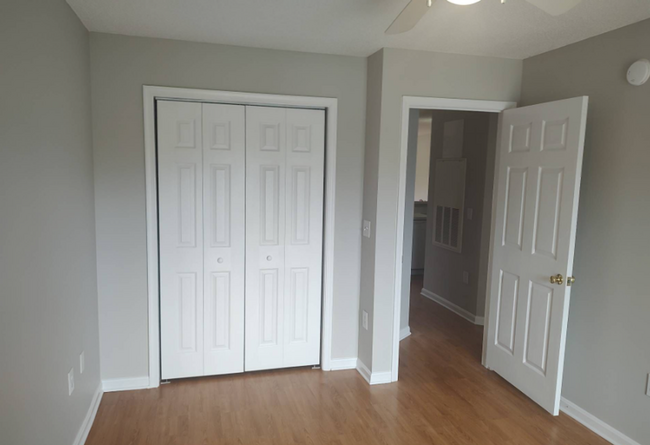 Building Photo - Heart of Myrtle Beach! 2 Bed/1 Bath w/ gor...