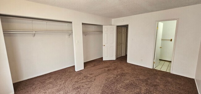 Building Photo - 3 Bedroom Single Story Townhome