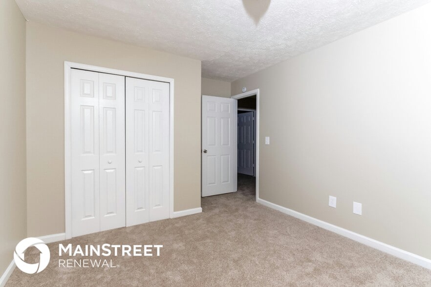 Building Photo - 1496 Paladin Ct