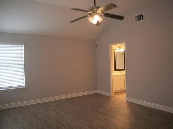 MASTER BEDROOM - 1105 sorrel ct