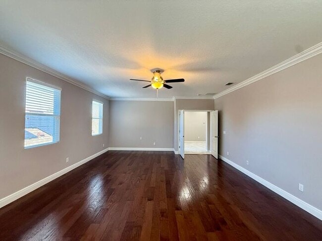 Building Photo - SPACIOUS Two Story Beautiful 5/4 Home in The Enclave At Aloma!