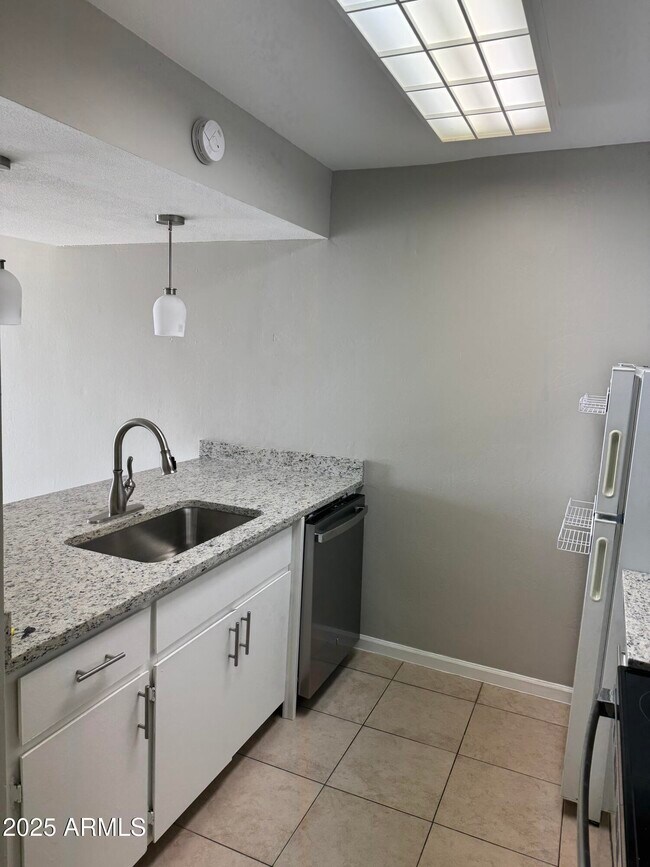 Building Photo - 3313 N 68th St