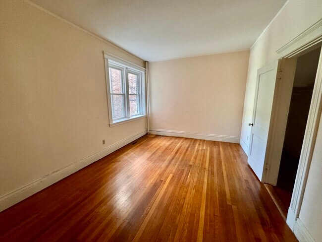 Building Photo - 497 Boylston St