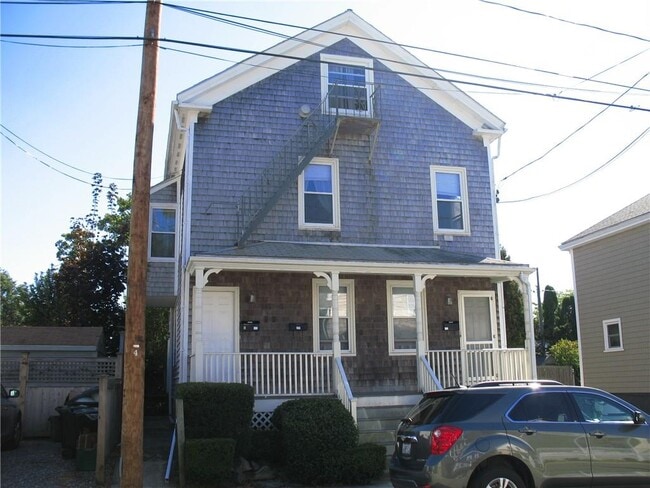 Primary Photo - 15 Webster St