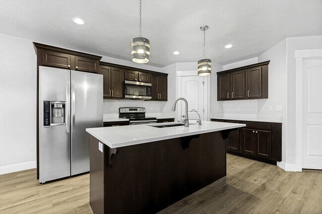 Building Photo - 4864 Spire Wy