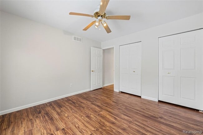 Building Photo - 39327 Timberlane Dr