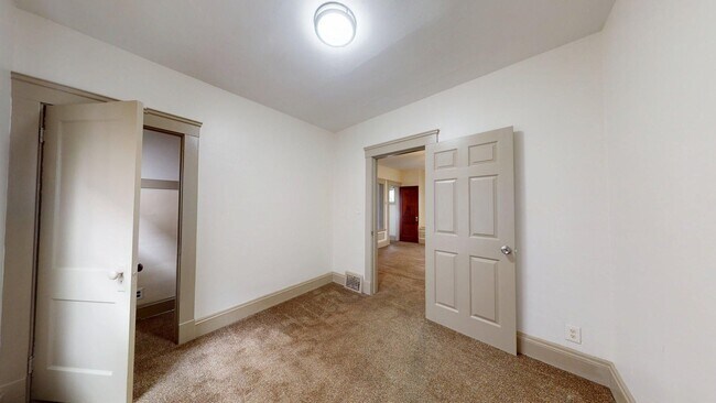 Building Photo - 3339 W.84th