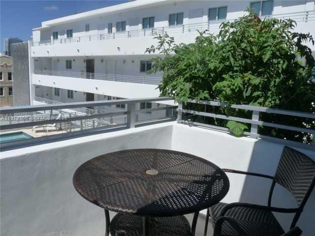 Building Photo - 421 Meridian Ave