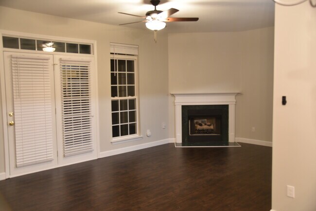 Building Photo - 5409 Johnston Mill Ct