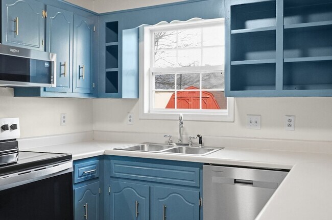 Building Photo - 1361 Jenny Ln