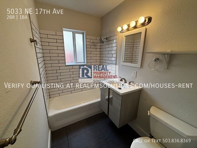 Building Photo - 5033 NE 17th Ave