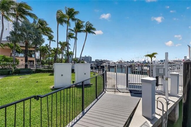 Building Photo - 1413 Sunset Harbour Dr