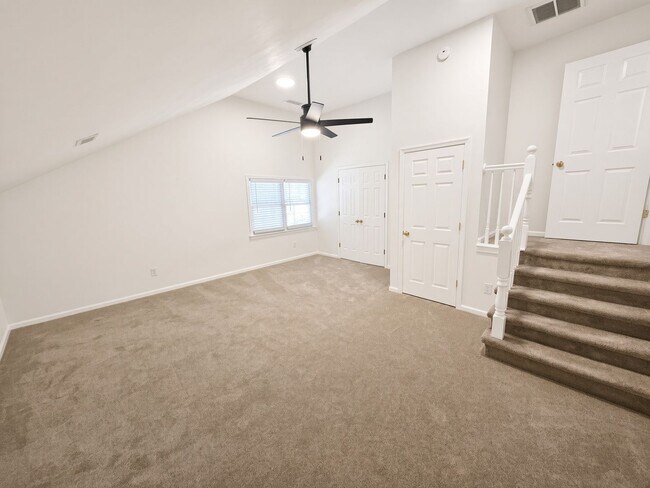 Building Photo - 413 Saddle Ct