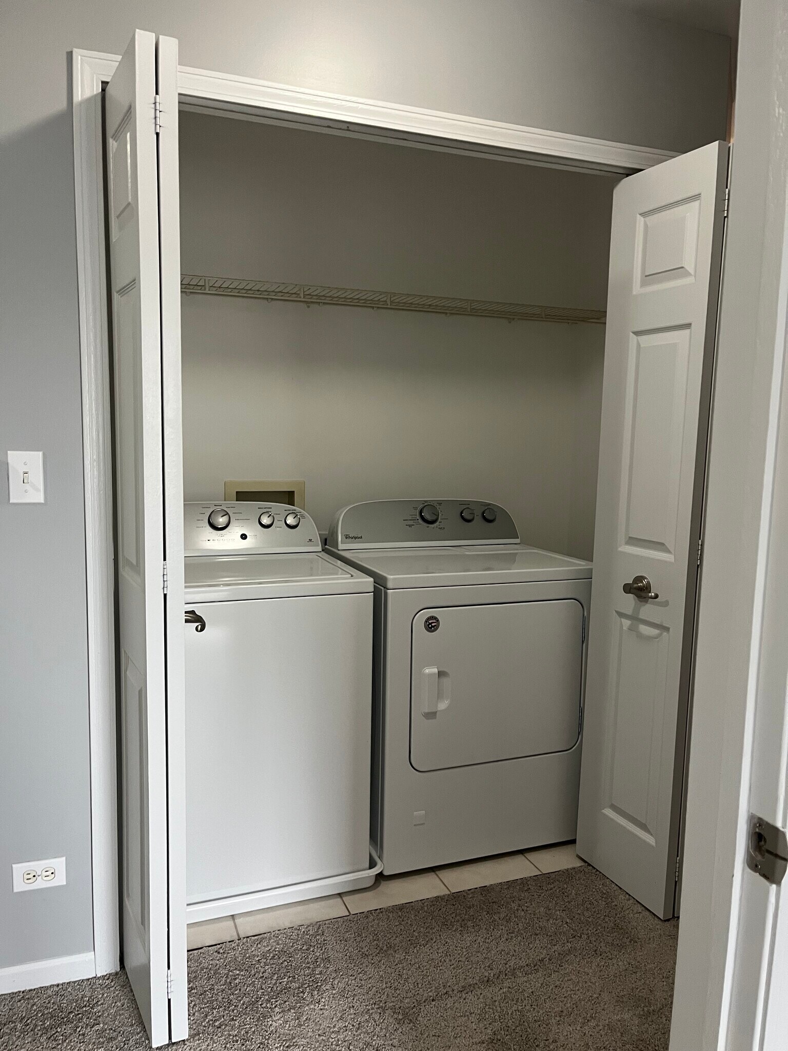 Building Photo - 203 Spring Point Dr