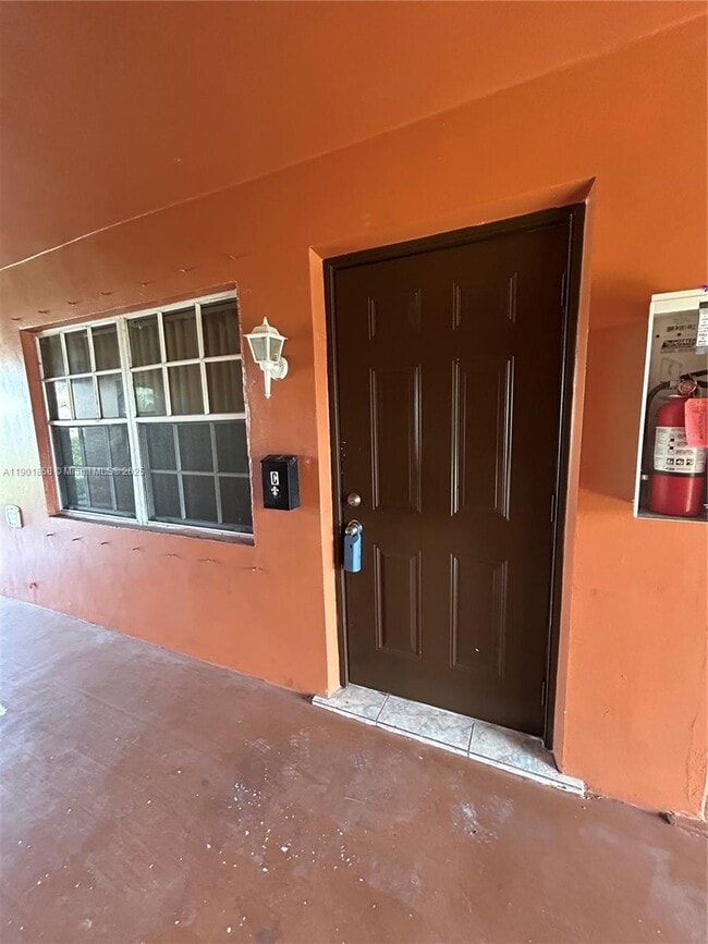Primary Photo - 5200 NW 17th Ct