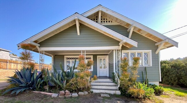 Building Photo - 657 63rd St