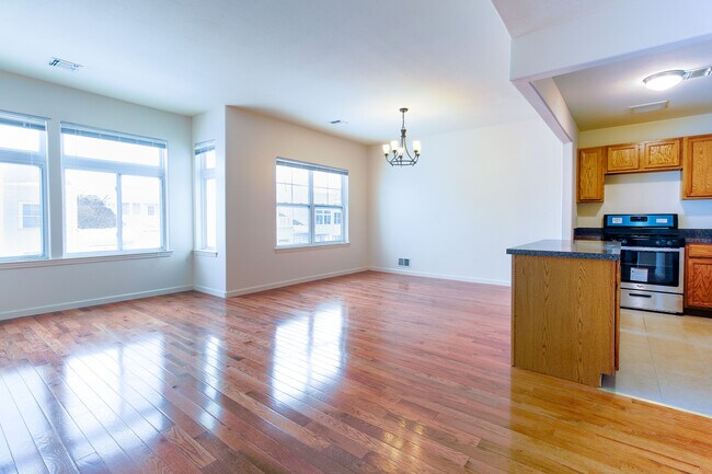 Building Photo - 6907 Coral Reef Way